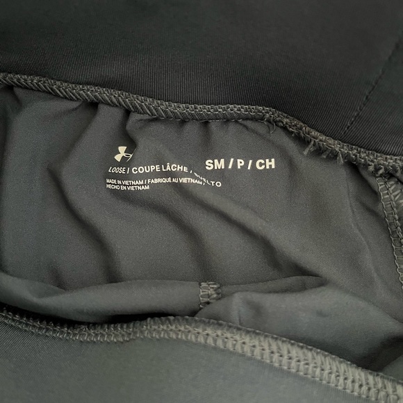 NEW WITH TAGS LOT of 3 Under Armour high waisted woven shorts - Picture 3 of 3